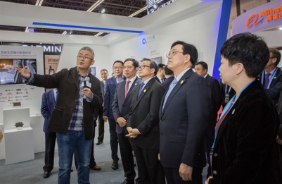 �׌�(li��n)�χ�(gu��)���Ŵ��(hu��)չ�[�_Ļ���¿Ƽ��(q��)��(d��ng)�½�(j��ng)��(j��)