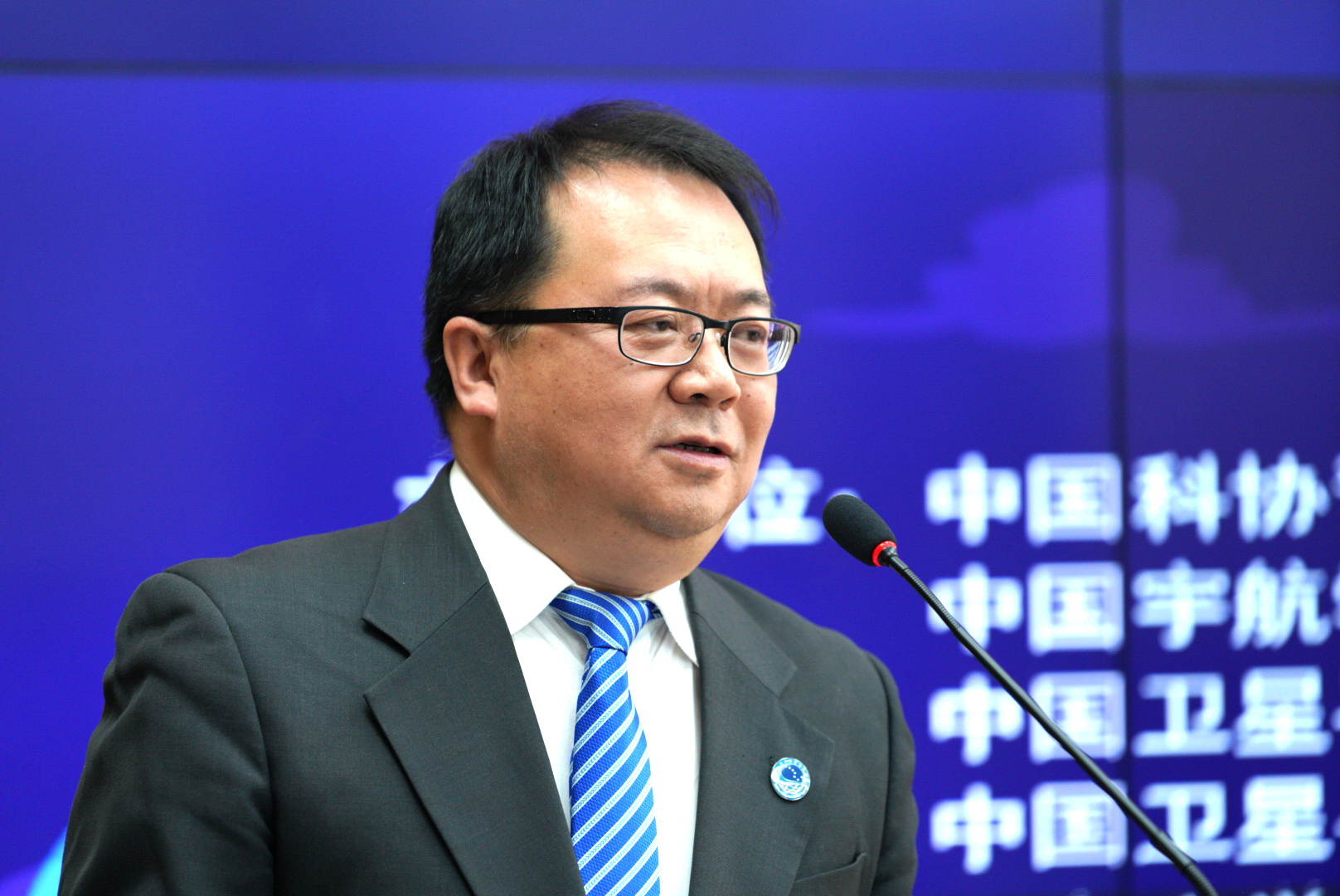�������I�����롱ȫ�������꺽�쌍�`��ӆ��Ӄxʽ�e��